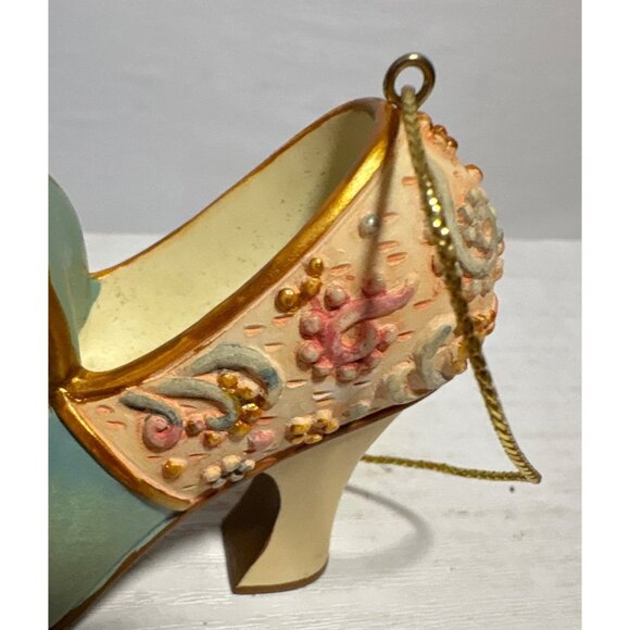 Ashton Drake The Queens Waltz Shoe Ornament Stepping In Time Collection Green - Picture 4 of 9